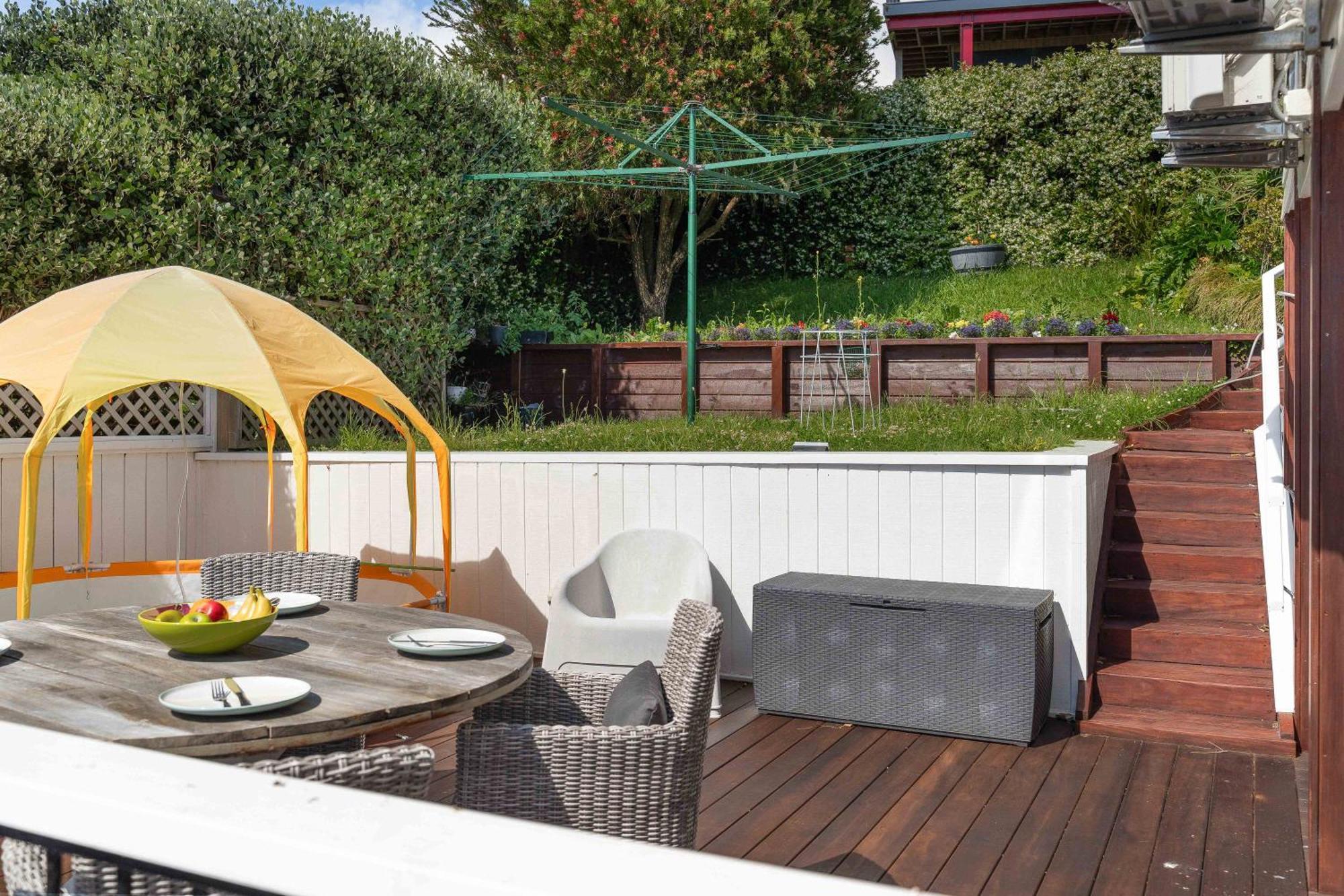 Onemana Retreat - Self-Contained Unit With Hot Tub Apartment Opoutere Bagian luar foto